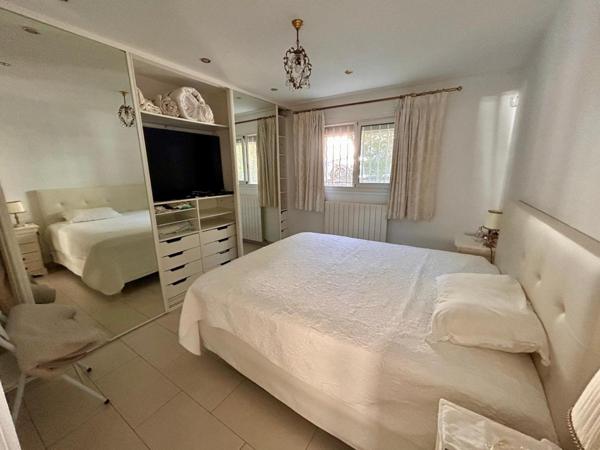 Maison à SAINT-RAPHAEL, 83530 - 5 pièces 158m²