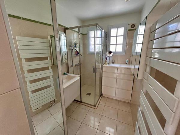 Maison à SAINT-RAPHAEL, 83530 - 5 pièces 158m²