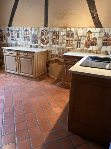 DIJON CENTRE : APPARTEMENT 3 CHAMBRES - CAVES