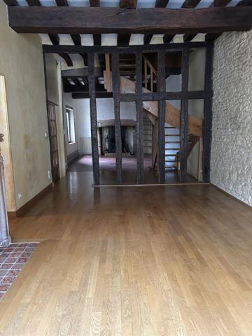 DIJON CENTRE : APPARTEMENT 3 CHAMBRES - CAVES