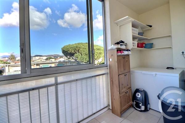 Appartement à vendre  3 pièces - 60 m2 FREJUS - 83