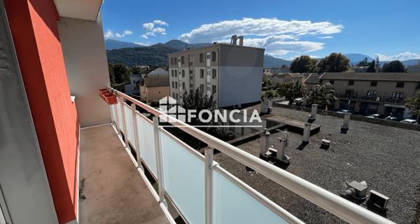 Location Appartement 3 pièces 56.43 m² - Saint-martin-d'hères 38400