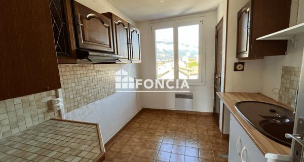 Location Appartement 3 pièces 56.43 m² - Saint-martin-d'hères 38400