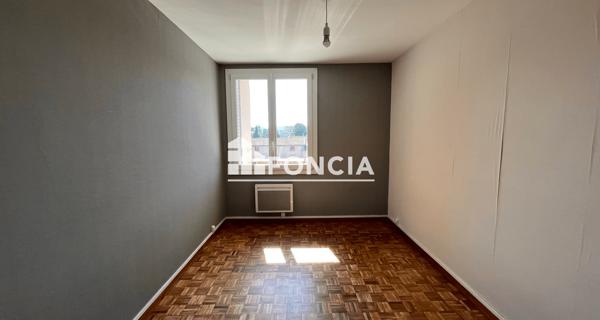 Location Appartement 3 pièces 56.43 m² - Saint-martin-d'hères 38400
