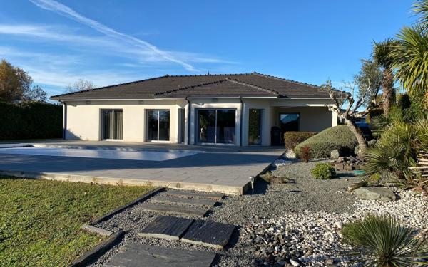 Maison à vendre    5 pièces •  Bouliac