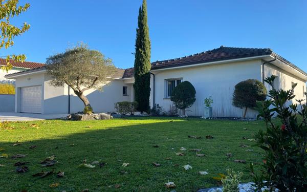 Maison à vendre    5 pièces •  Bouliac