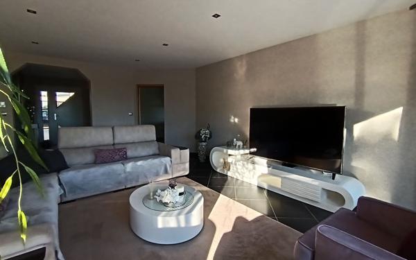 Maison à vendre    5 pièces •  Bouliac