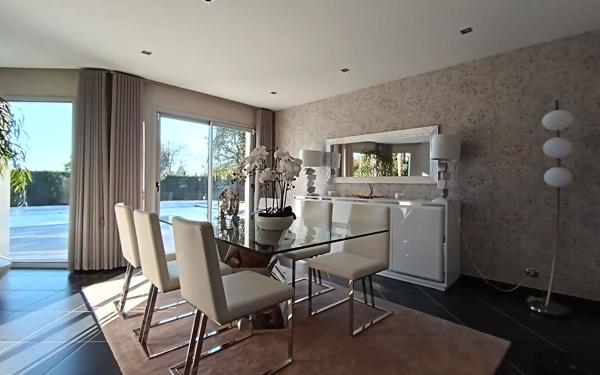 Maison à vendre    5 pièces •  Bouliac