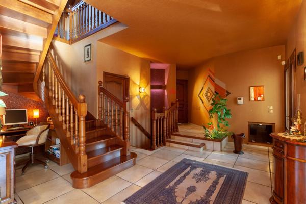 VILLA DE TYPE T7 DE 300m2 TERRAIN DE 2300M2 , Mercury VILLA DE TYPE T7 DE 300m2 TERRAIN DE 2300M2 , Mercury