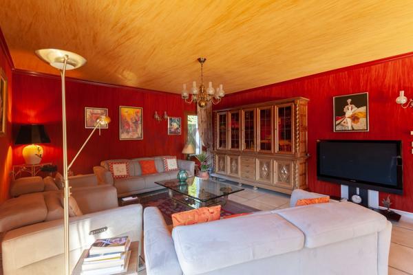 VILLA DE TYPE T7 DE 300m2 TERRAIN DE 2300M2 , Mercury VILLA DE TYPE T7 DE 300m2 TERRAIN DE 2300M2 , Mercury