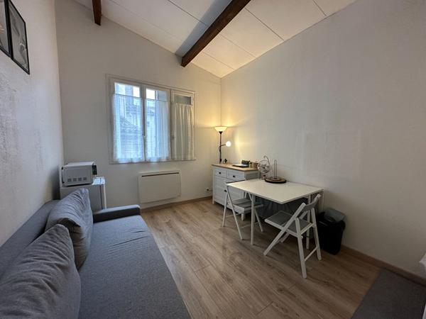 APPARTEMENT MEUBLE EN CENTRE VILLE DE CARCASSONNE