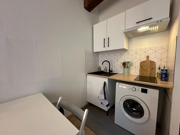 APPARTEMENT MEUBLE EN CENTRE VILLE DE CARCASSONNE