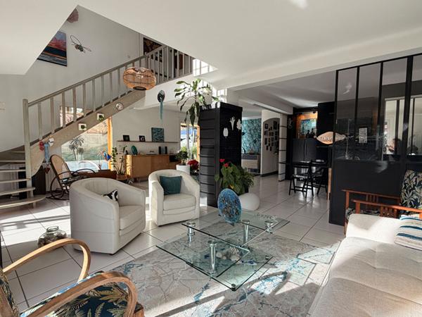 CANET PLAGE - MAISON 183m² - TROIS FACES AVEC PISCINE ET SPA