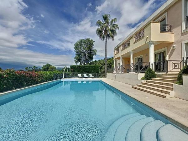 Vente Villa 6 pièces 270 m2 à Mougins