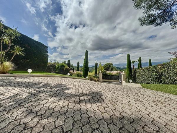 Vente Villa 6 pièces 270 m2 à Mougins
