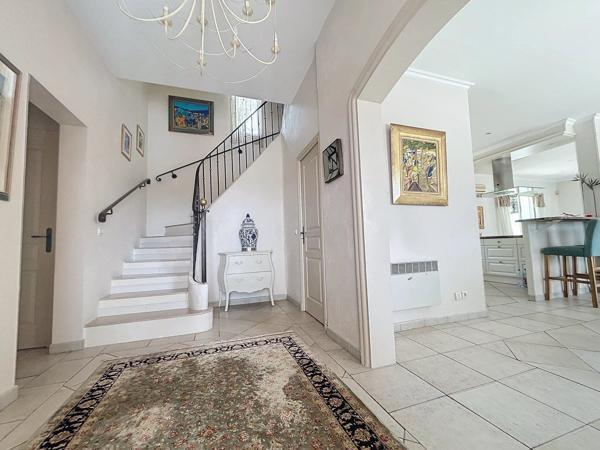 Vente Villa 6 pièces 270 m2 à Mougins