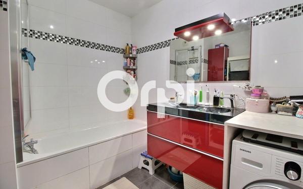 Appartement à vendre    3 pièces •  Marseille 11