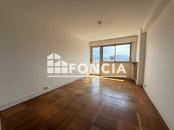 Location Appartement 3 pièces 75.94 m² - 13 RUE DE LA REPUBLIQUE Grenoble 38000