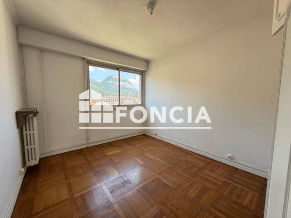 Location Appartement 3 pièces 75.94 m² - 13 RUE DE LA REPUBLIQUE Grenoble 38000