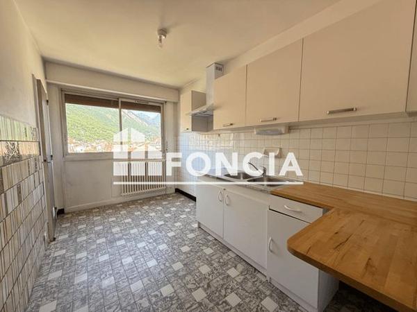 Location Appartement 3 pièces 75.94 m² - 13 RUE DE LA REPUBLIQUE Grenoble 38000