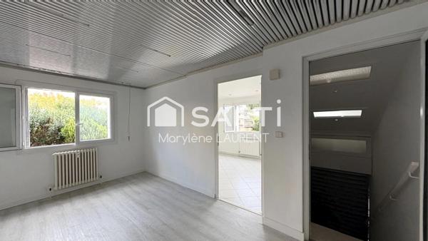 Double Appartement , 3 entrées , 4 places de parking