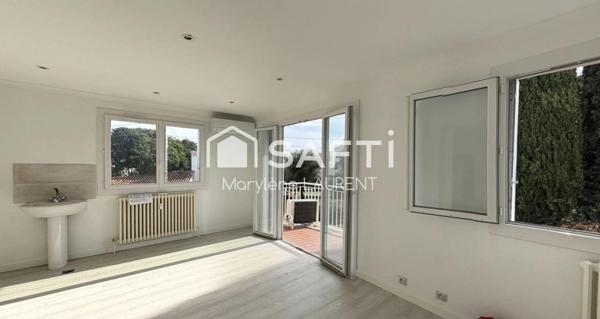 Double Appartement , 3 entrées , 4 places de parking