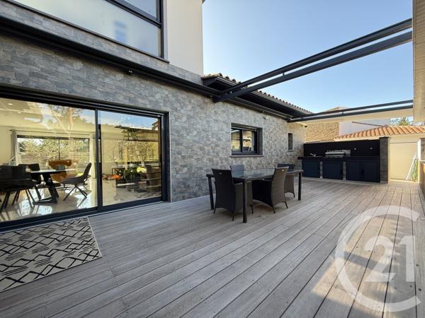 Maison à vendre  4 pièces - 195 m2 ELNE - 66