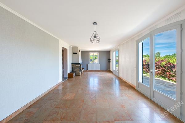 Maison familiale à Fontaines de 195 m² avec 5 chambres