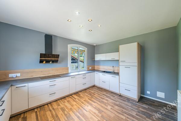 Maison familiale à Fontaines de 195 m² avec 5 chambres