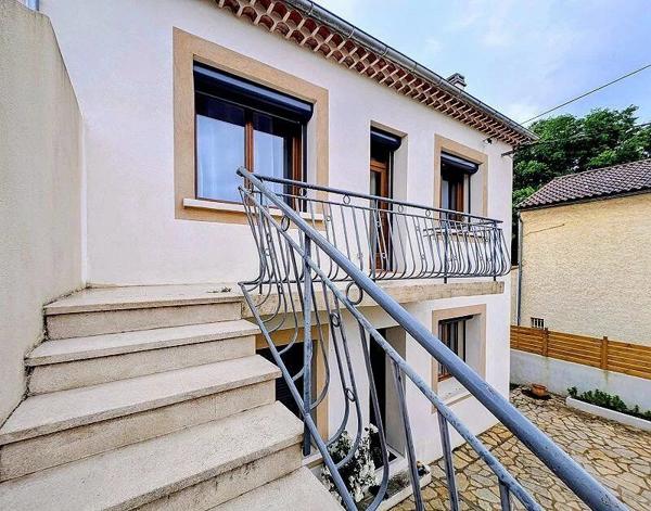 Vente                                                      Maison
                        
                     5 pièces                      94 m2                     à Miramas