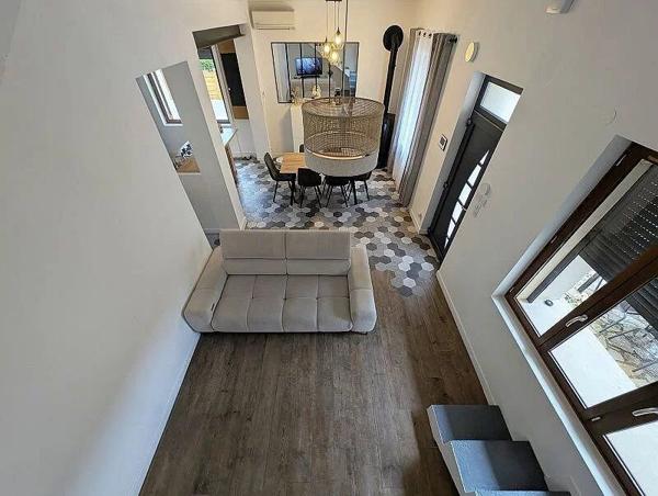 Vente                                                      Maison
                        
                     5 pièces                      94 m2                     à Miramas