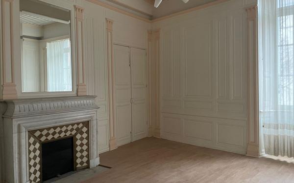 Appartement à vendre    5 pièces • 255,40 m2 Aubenas