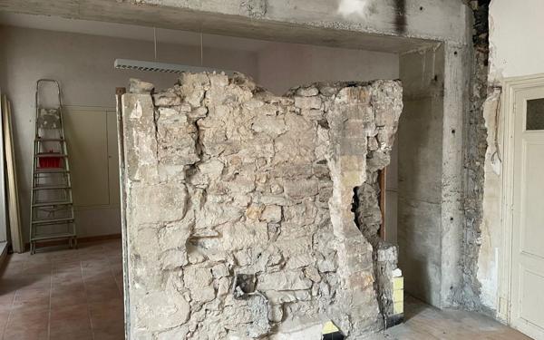 Appartement à vendre    5 pièces • 255,40 m2 Aubenas