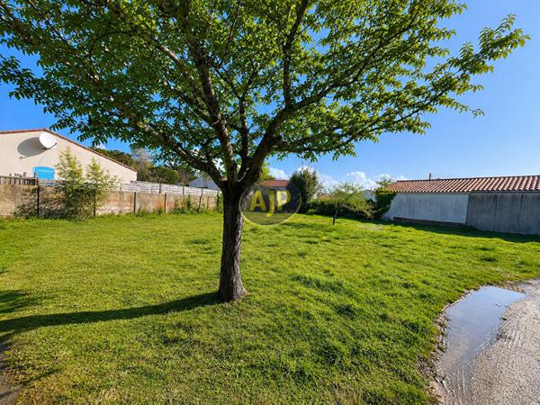 Vente terrain Saint Jean De Monts : 129 360 € - AJP Immobilier Saint-Jean-de-Monts