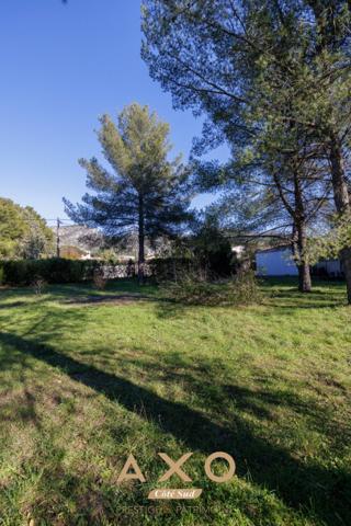 EXCLUSIVITE - GEMENOS - TERRAIN A BATIR - 1 200M2 - 399 000