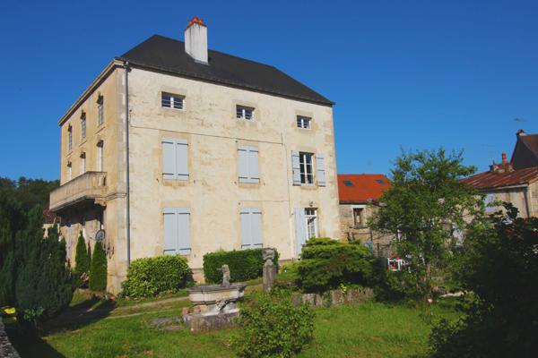 Aignay-le-Duc (21510) Belle propriété de 260 m² avec terrain 21510 Aignay-le-Duc