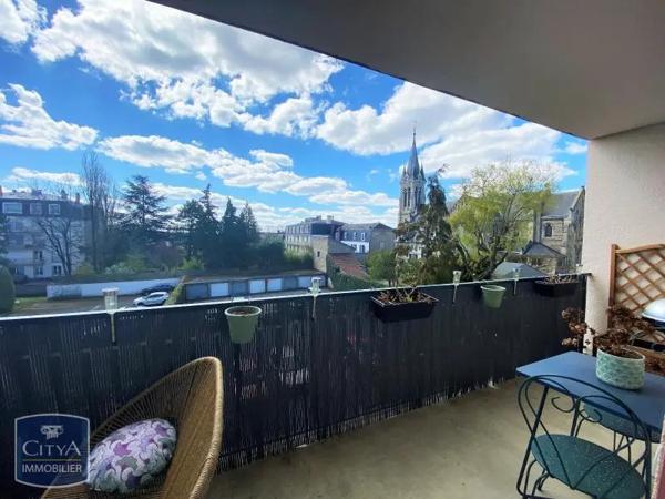 Appartement à louer 1 pièce 34.7m²