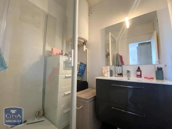 Appartement à louer 1 pièce 34.7m²