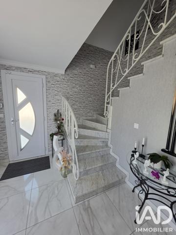 Maison à vendre 9 pièces 185 m² Magnet
