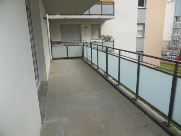 Toulouse 31500 Quartier JOLIMONT Sans frais agence Agréable T4 récent de 83.58m² très grand séjour, cuisine séparée, avec terrasse de 12.35m² 2 places de parking en sous sol