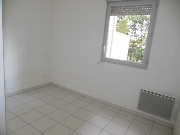 Toulouse 31500 Quartier JOLIMONT Sans frais agence Agréable T4 récent de 83.58m² très grand séjour, cuisine séparée, avec terrasse de 12.35m² 2 places de parking en sous sol