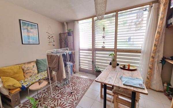 Appartement à vendre    2 pièces •  Saint-Denis