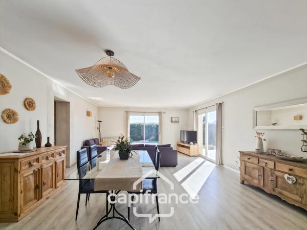 Maison à vendre 5 pièces 123m-ROQUEMAURE (30), piscine, sans vis-à-vis- terrain 900m²
