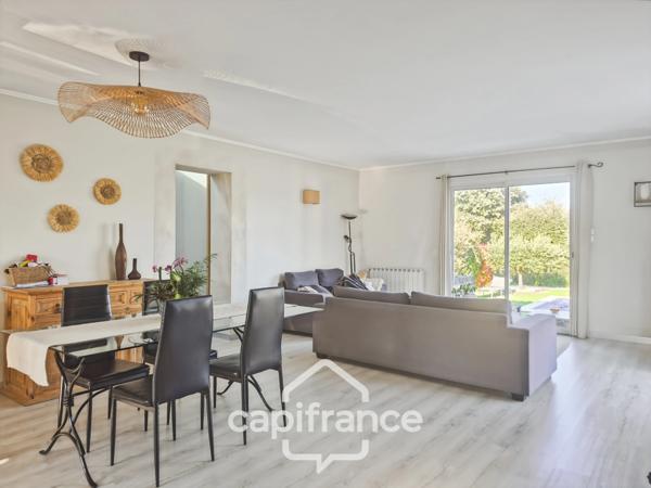 Maison à vendre 5 pièces 123m-ROQUEMAURE (30), piscine, sans vis-à-vis- terrain 900m²