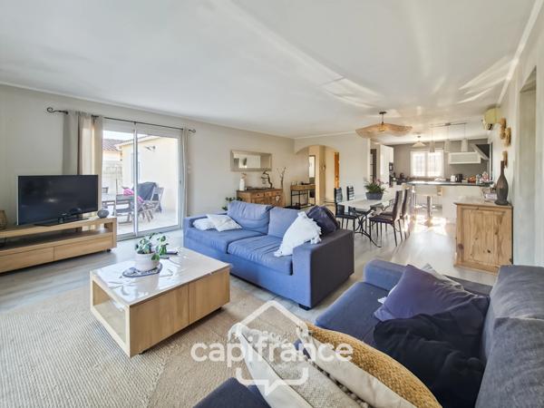 Maison à vendre 5 pièces 123m-ROQUEMAURE (30), piscine, sans vis-à-vis- terrain 900m²