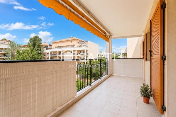Appartement 2 pièces de 47 m² avec terrasse et garage double de 22 m²