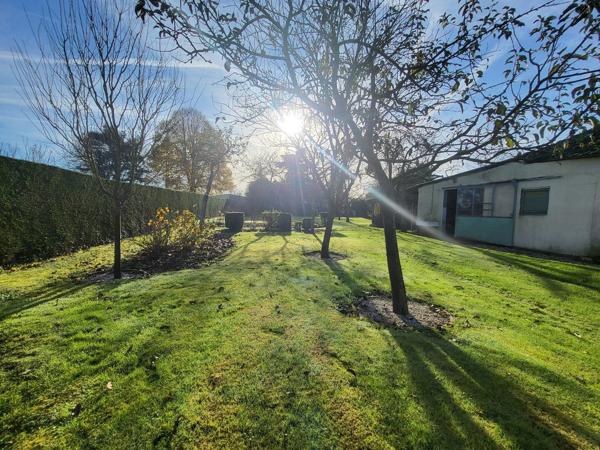 Maison T5 avec terrain de 1270m² et nombreuses dépendances