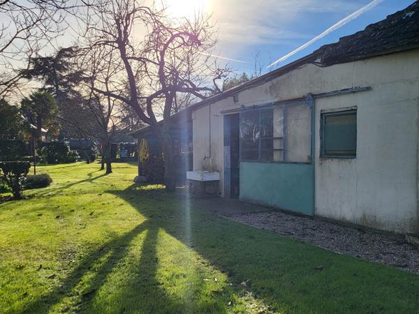 Maison T5 avec terrain de 1270m² et nombreuses dépendances