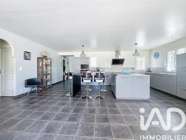 Maison à vendre 6 pièces 135 m² Le Château-d'Oléron