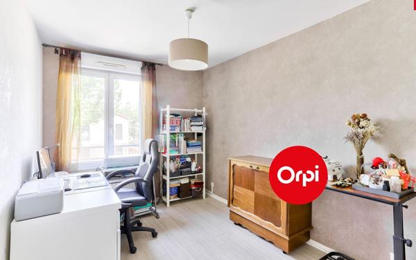 Appartement à vendre    3 pièces • 70,96 m2 Saint-Priest